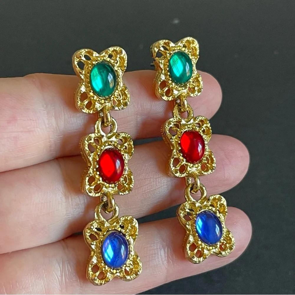 Elegant Gold Multicolor Drop Earrings_4